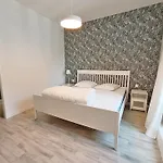 Apartment Le Telecab', T5, Wifi, Cave, Ascenseur, 8 Personnes *