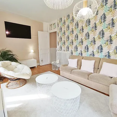 Appartement Le Telecab', T5, Wifi, Cave, Ascenseur, 8 Personnes Bagnères-de-Luchon